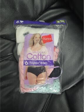 HanesNew women's tagless briefs size 8/XL item 936